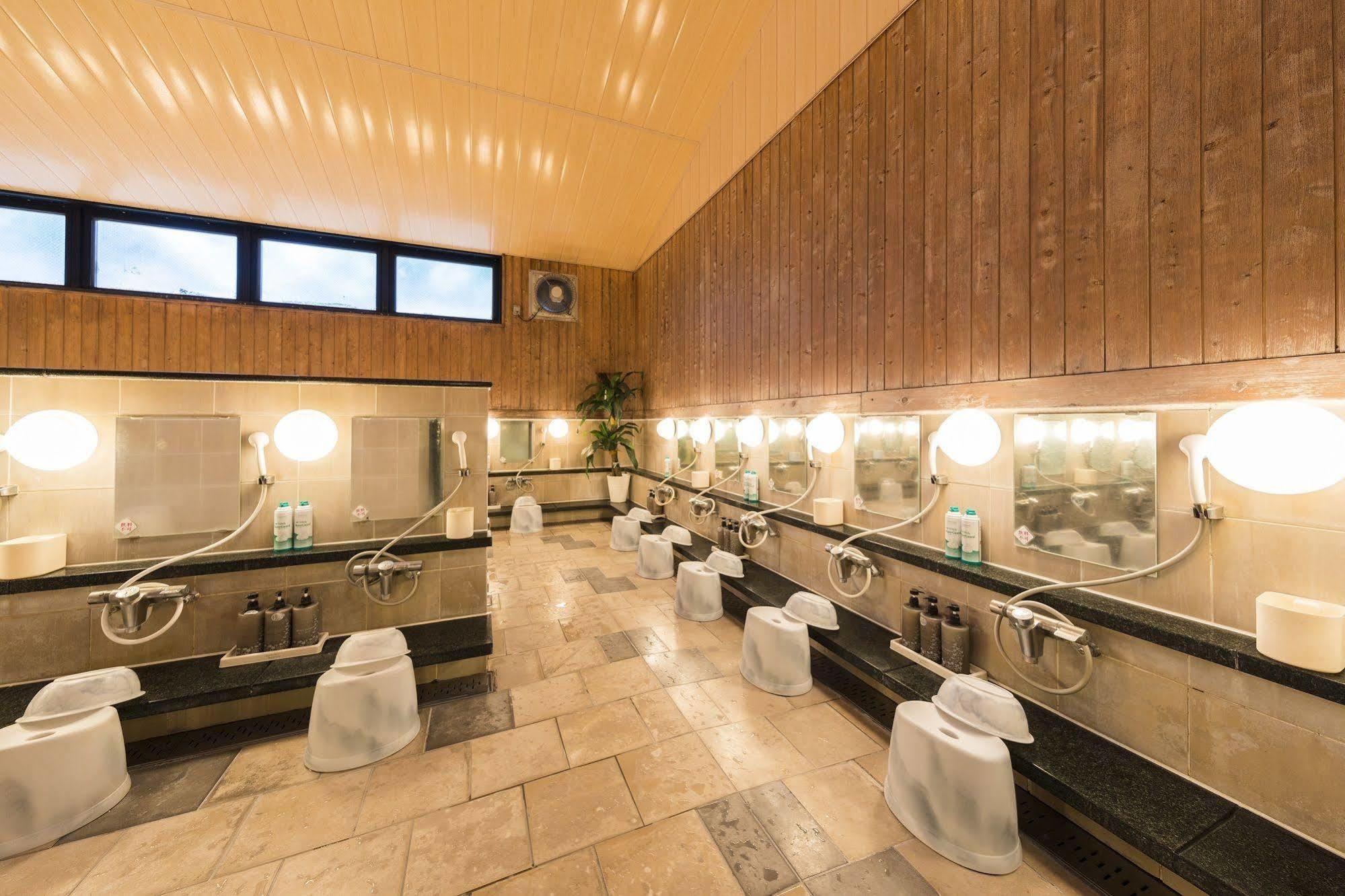 Route Inn Grantia Hanyu Spa Resort Eksteriør billede