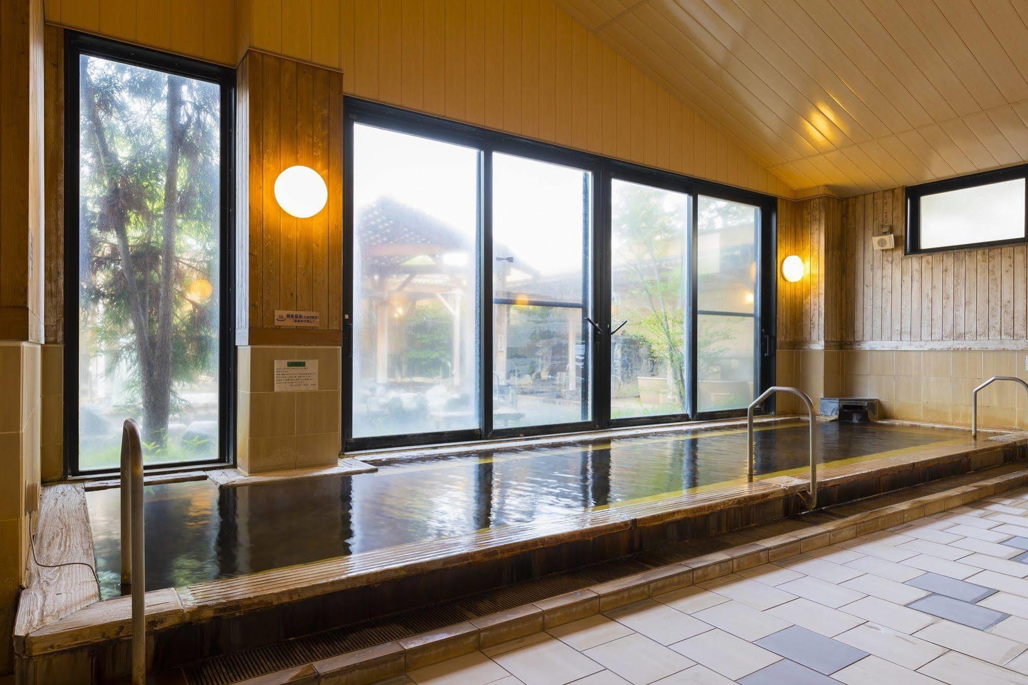 Route Inn Grantia Hanyu Spa Resort Eksteriør billede